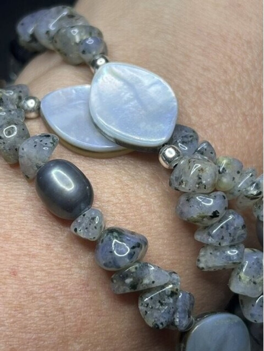 B7087 Sterling Silver Multi-Strand Bracelet Spotted Quartz Mother of Pearl 8"